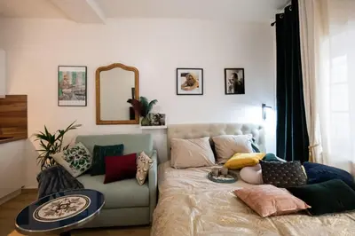 Coin salon dans l'établissement Le Gatsby Superbe cocon cosy proche place