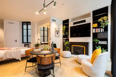 Coin salon dans l'établissement MOHOM - Bellecordière