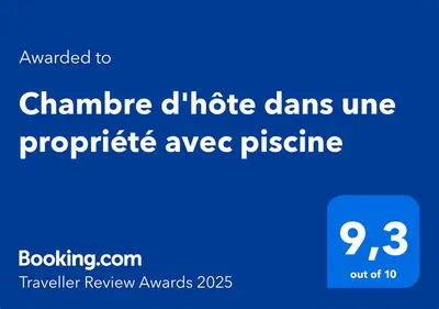 Certificat, récompense, panneau ou autre document affiché dans l'établissement Chambre d'hôte dans une propriété avec piscine