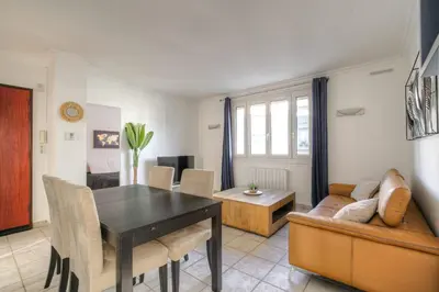 Coin salon dans l'établissement Le spacieux idéal séjour pro ou week-end famille
