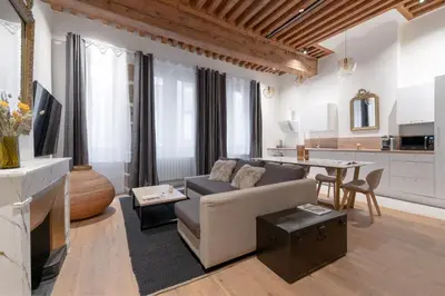Cuisine ou kitchenette dans l'établissement MiHotel Georges