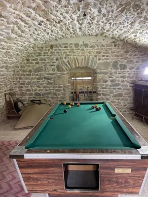 Billard dans l'établissement Le petit Chacel
