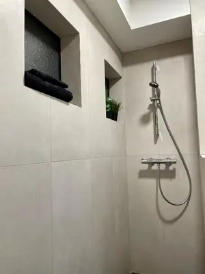 Salle de bains dans l'établissement Green Hôpitaux