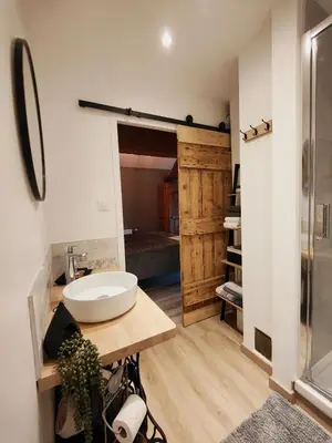 Salle de bains dans l'établissement Chambres d'hôtes - Les Varennes